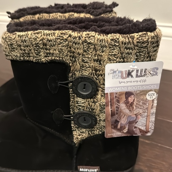 Muk Luks black and tan boots nwt 11 - Picture 2 of 8